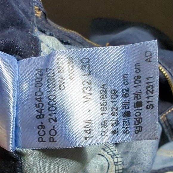 Levi  Signature 32x30 EUC (14M) - Picture 6 of 6